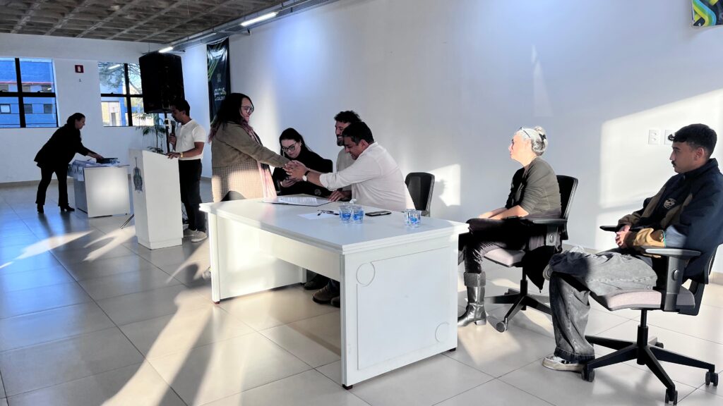 Prefeitura assina 116 termos da Lei Aldir Blanc e destina R$ 800 mil para fortalecer a cultura em Poços de Caldas