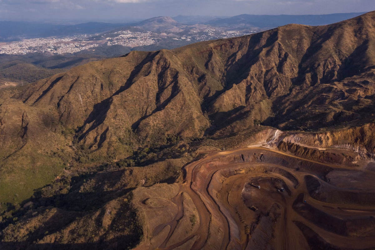Vale teria comprado minério de ferro retirado da Serra do Curral