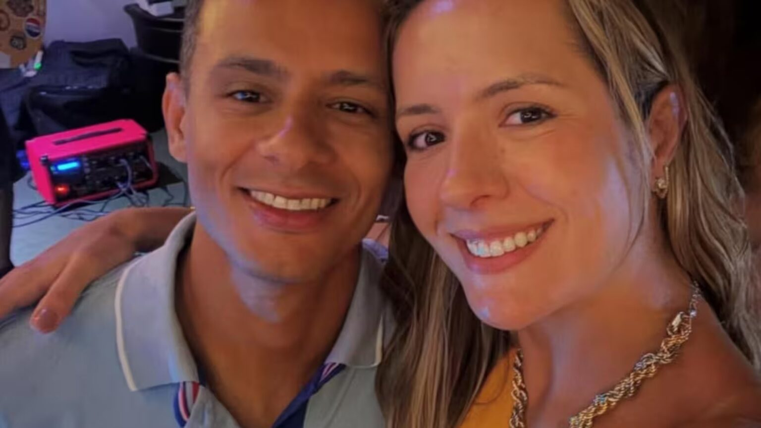 Delegada investigada por emprestar viatura ao marido tem licença médica renovada