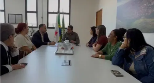 Vereador alerta que projeto do Executivo pode criar “cargo vitalício” para gestores escolares